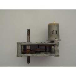 Motor Slugfest (Some Rust on Shaft)