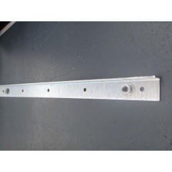 Metal bracket