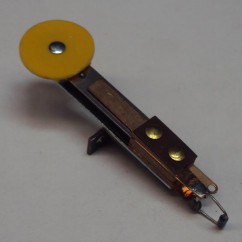 target round stand up rear mount yellow 
